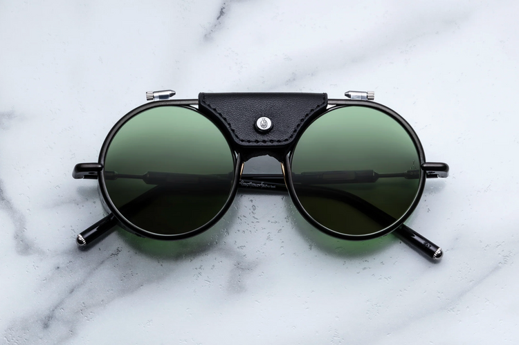 GLACIER | BLACK