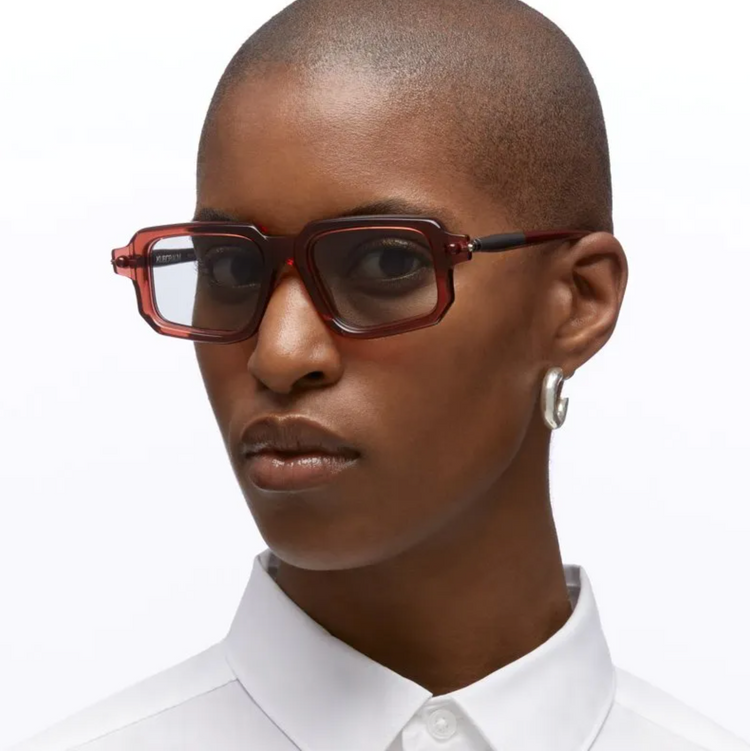 P23 | TRANSPARENT BORDEAUX